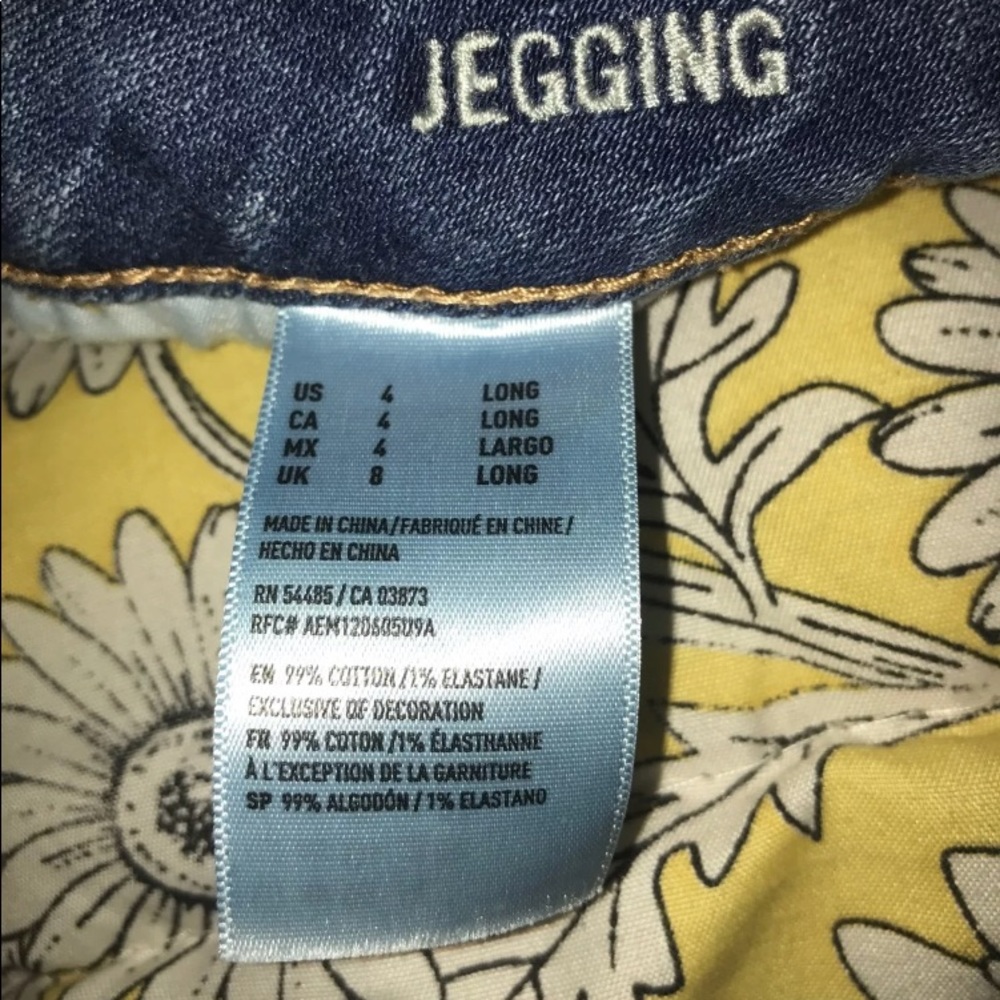 American Eagle skinny jeans, size 4